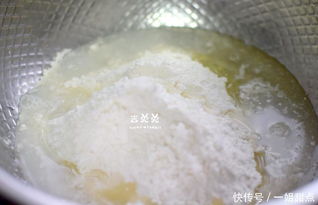 一把面粉,一點白糖,一把細蔥,教你做酥掉渣的早餐麻糕,巨好吃